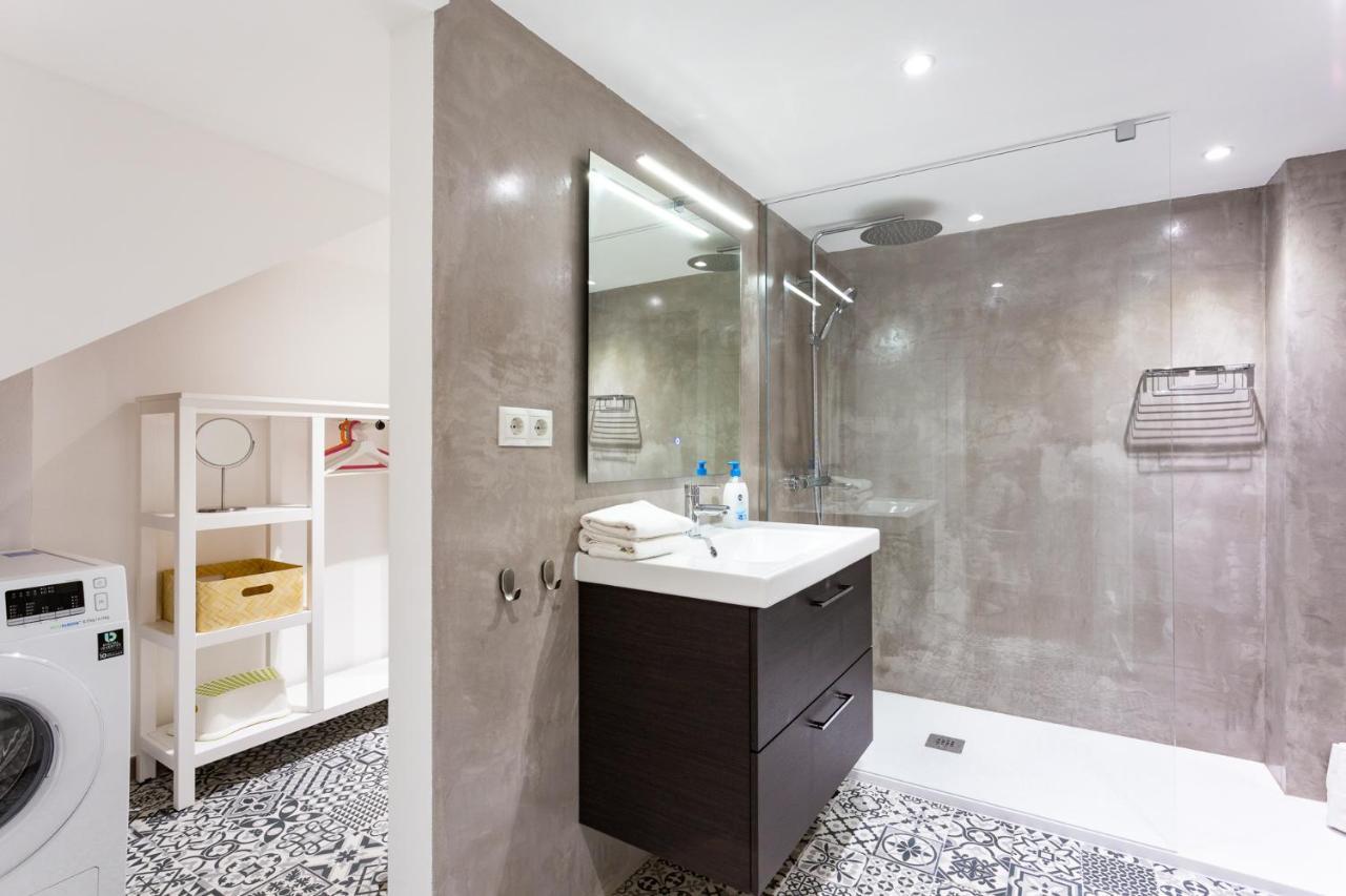 Stay U-Nique Apartments Travessera II Барселона Екстериор снимка