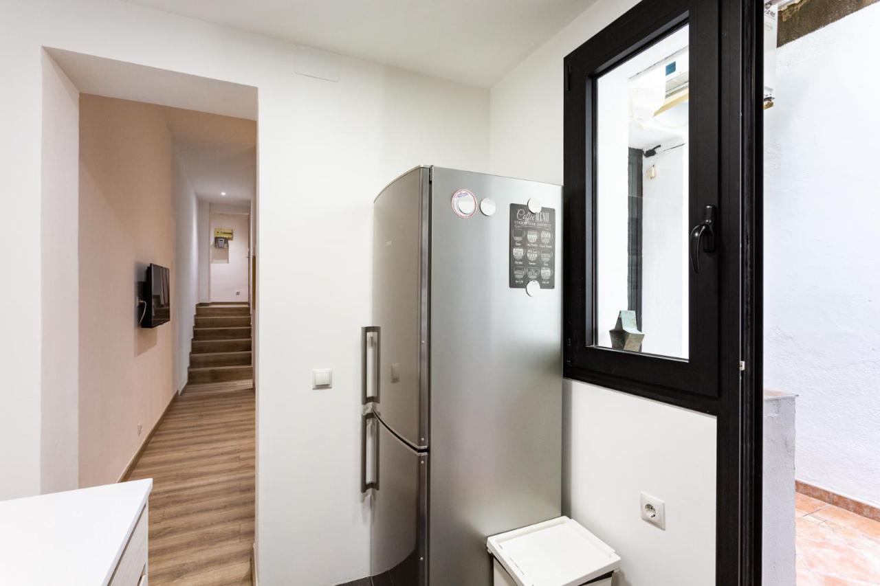 Stay U-Nique Apartments Travessera II Барселона Екстериор снимка