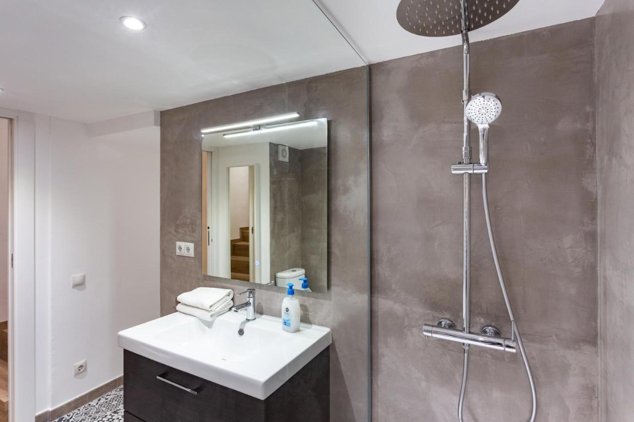 Stay U-Nique Apartments Travessera II Барселона Екстериор снимка